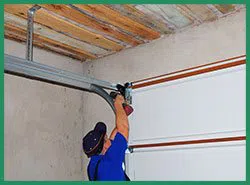 Quality Garage Door Service Forestville, MD 301-798-4217 - sprin-sid-gr-22m
